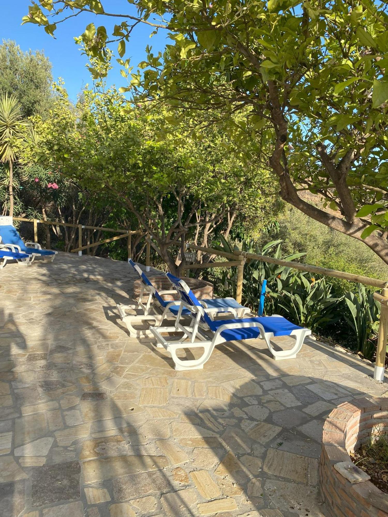 Casa Feliz Villa Iznate Exteriör bild